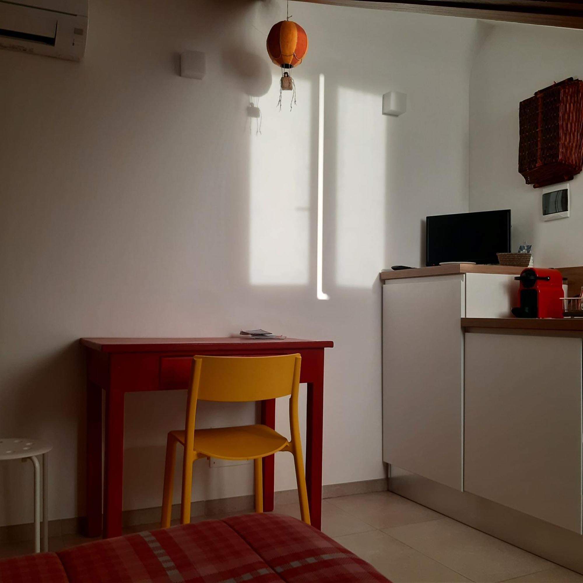 La Mansarda Delle Mongolfiere Apartment Торино Стая снимка